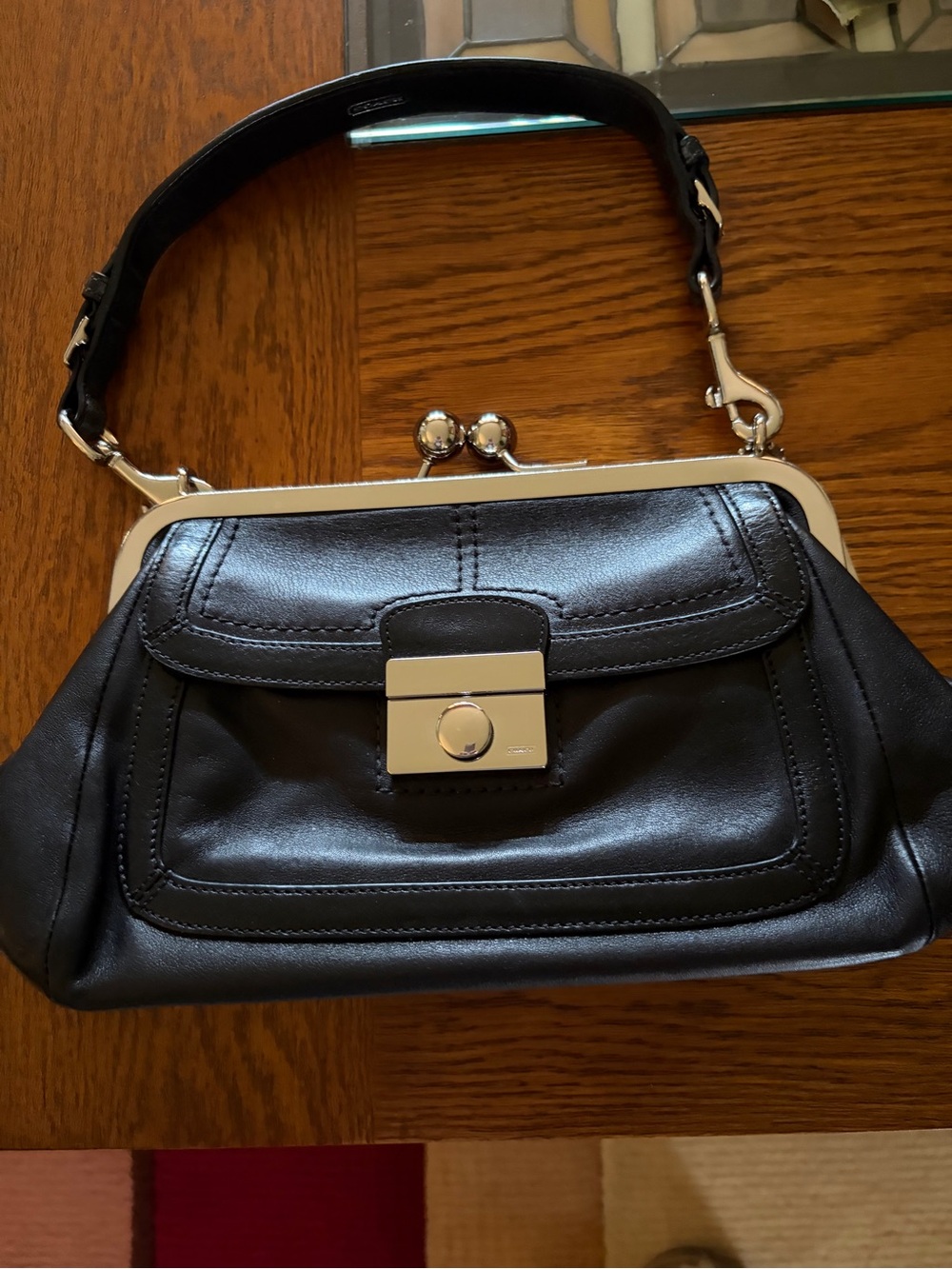 Y2K Coach Black Leather Frame Shoulder Bag with Silver Hardware - Picture 12 of 12
